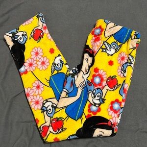 Snow White pajama pants.